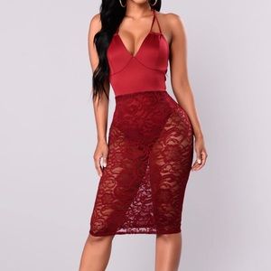 Lace Trace Midi-Wine